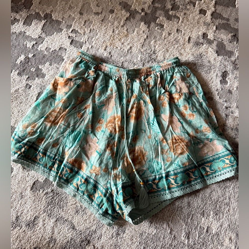 Spell & The Gypsy Floral Seashell Green Shorts (Size S)